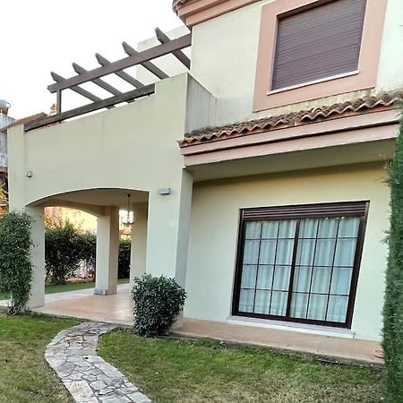 Vila Casa En Ruta De La Plata Con Piscina Comunitaria Guillena Exteriér fotografie