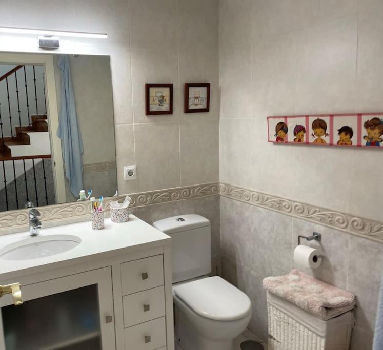 Vila Casa En Ruta De La Plata Con Piscina Comunitaria Guillena Exteriér fotografie